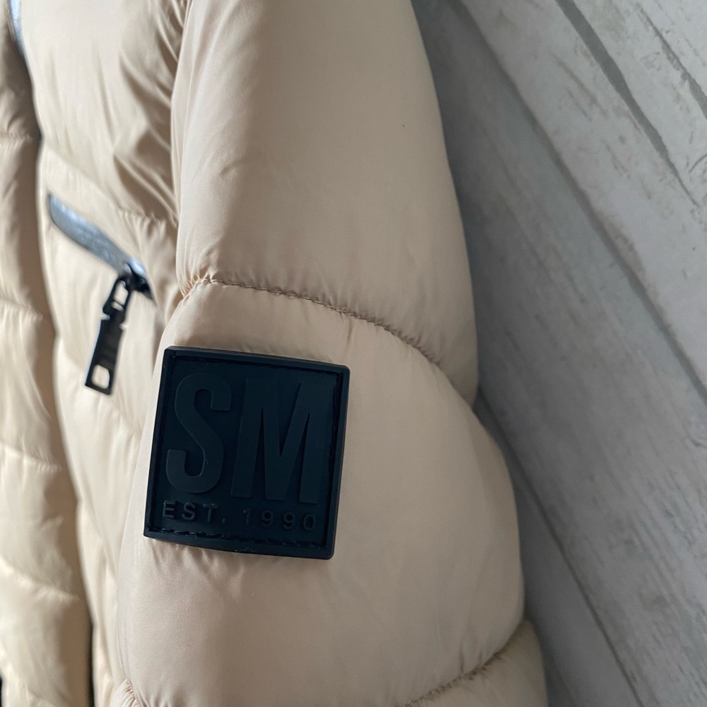 Tan Puffer Jacket - Picture 4 of 10